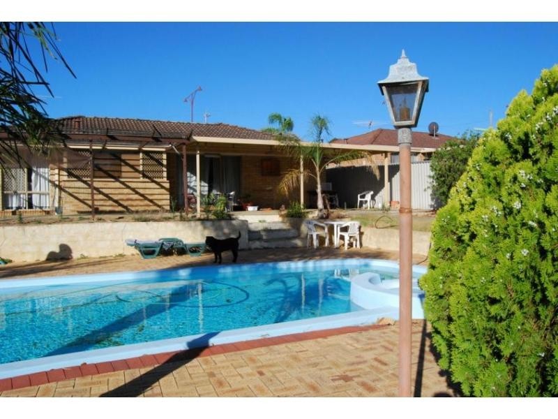 19 Challenger Avenue, Parmelia WA 6167