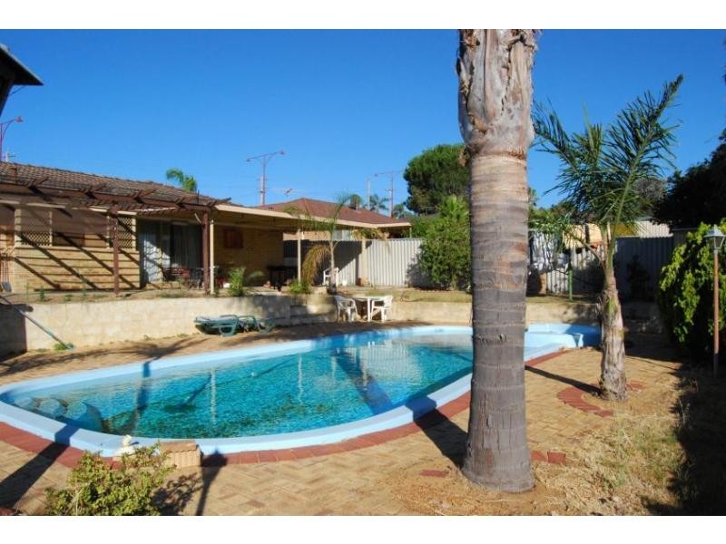 19 Challenger Avenue, Parmelia WA 6167