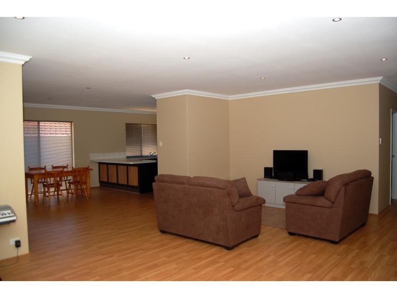 7 Barcelona Terrace, Hocking WA 6065