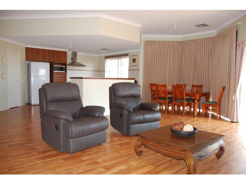 236 Ayrshire Loop, Lower Chittering WA 6084