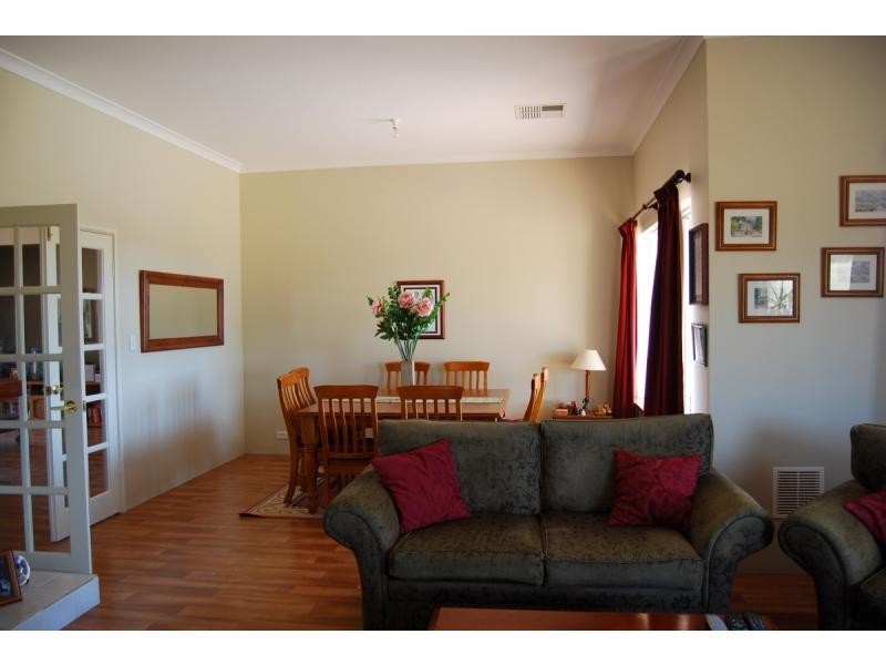 236 Ayrshire Loop, Lower Chittering WA 6084