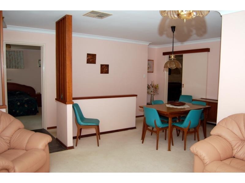 34 Peregrine Drive, Kingsley WA 6026