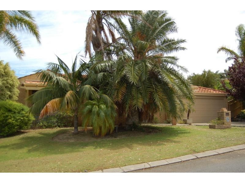 34 Peregrine Drive, Kingsley WA 6026