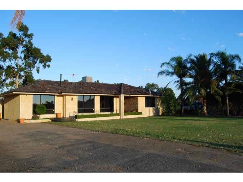 586 Great Northern Highway, Herne Hill WA 6056