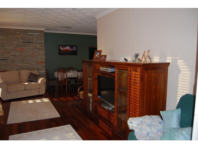 586 Great Northern Highway, Herne Hill WA 6056