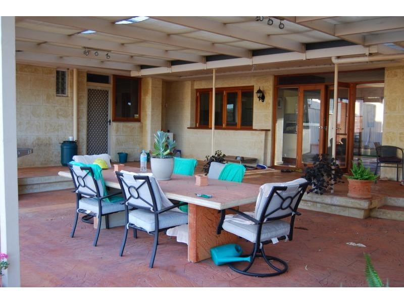 586 Great Northern Highway, Herne Hill WA 6056