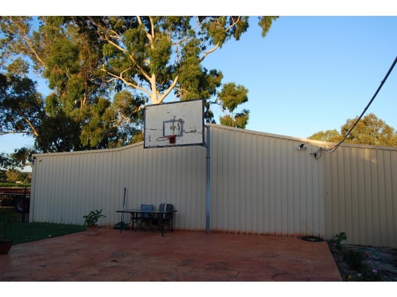 586 Great Northern Highway, Herne Hill WA 6056