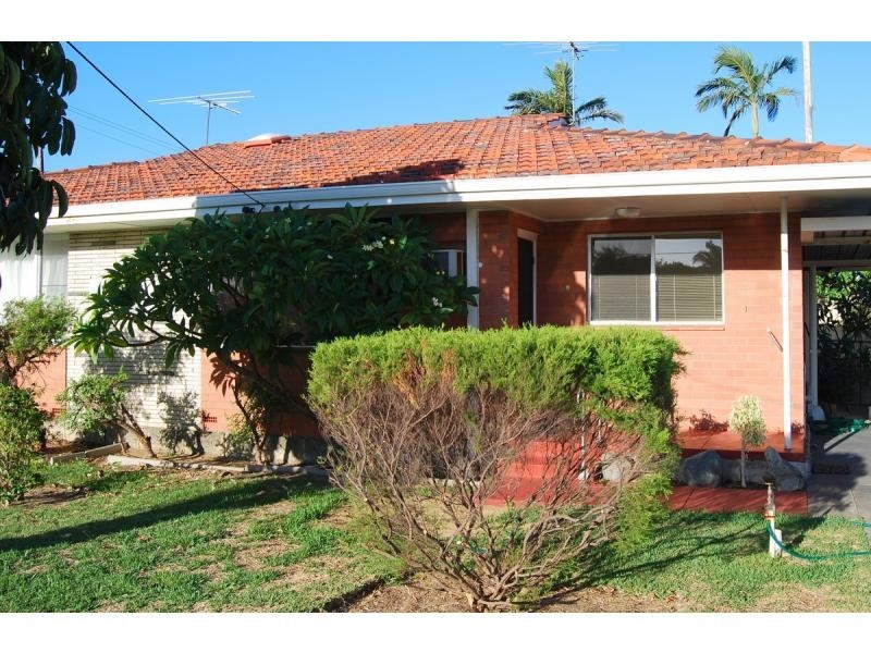 2 A Choules Place, Myaree WA 6154