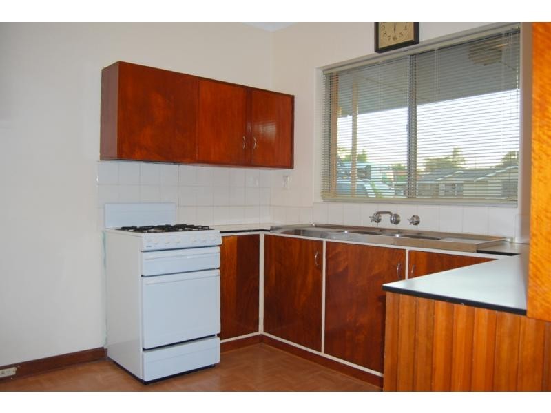 2 A Choules Place, Myaree WA 6154