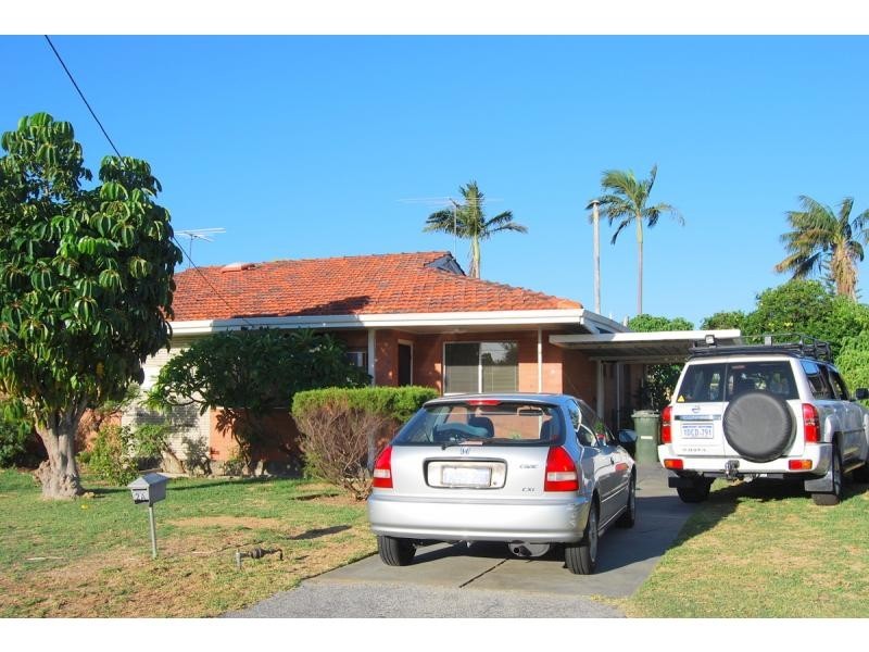 2 A Choules Place, Myaree WA 6154