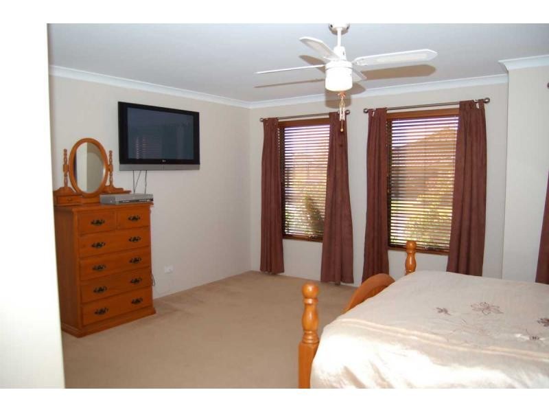 17 Indiana Way, Hocking WA 6065