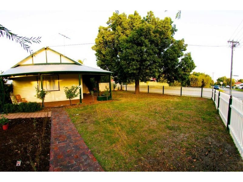 30 FIFTH Avenue, Bassendean WA 6054