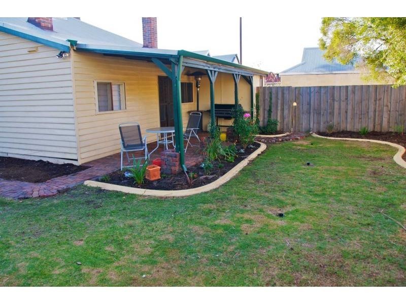 30 FIFTH Avenue, Bassendean WA 6054