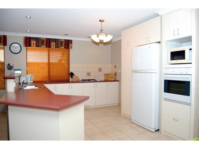 9 Hennessy Drive, Ashby WA 6065