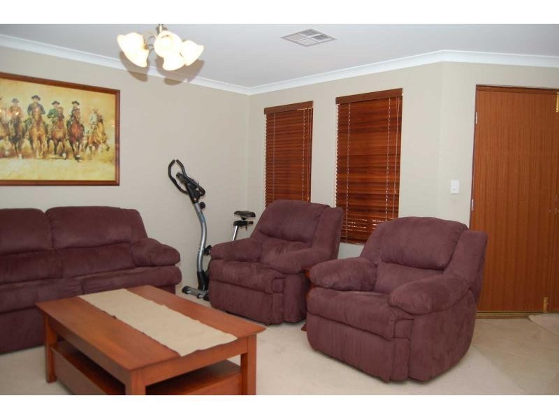 9 Hennessy Drive, Ashby WA 6065