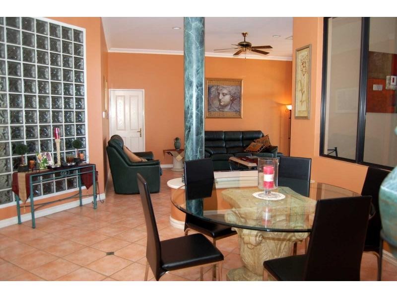 5 BUTIA Mews, Woodvale WA 6026