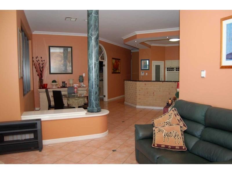 5 BUTIA Mews, Woodvale WA 6026