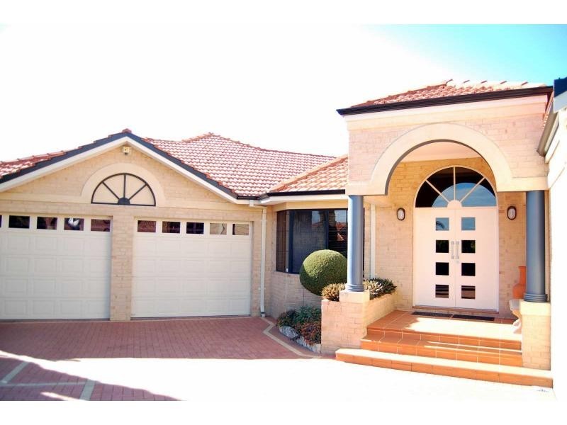 5 BUTIA Mews, Woodvale WA 6026