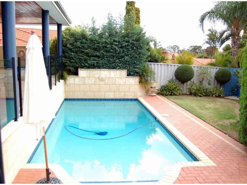 5 BUTIA Mews, Woodvale WA 6026