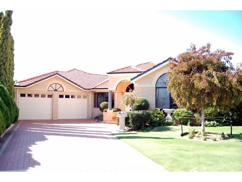 5 BUTIA Mews, Woodvale WA 6026