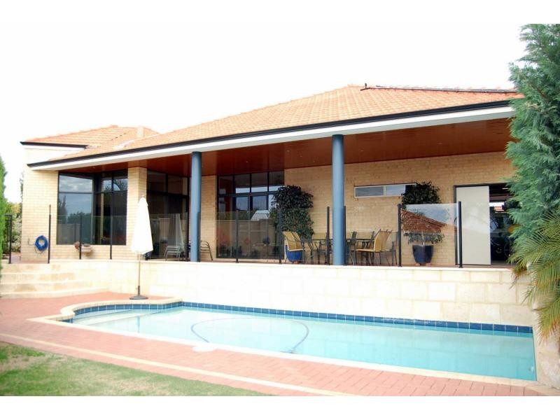 5 BUTIA Mews, Woodvale WA 6026