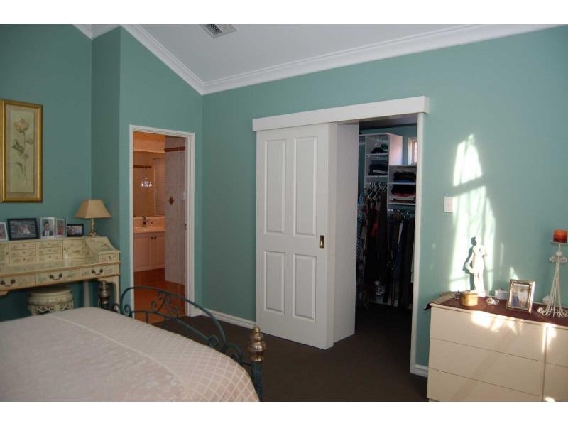 5 BUTIA Mews, Woodvale WA 6026