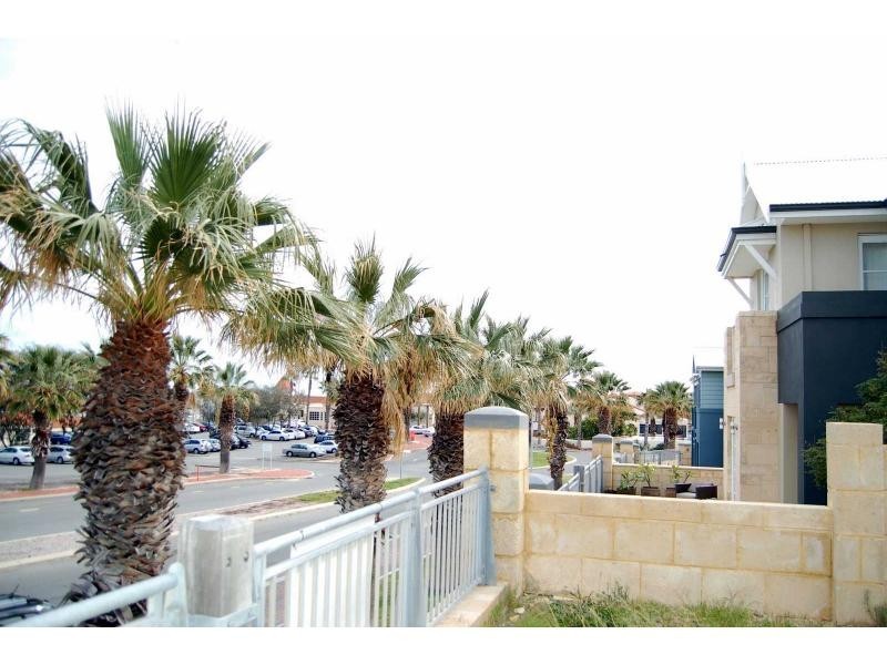 22 Ocean Falls Boulevard, Mindarie WA 6030