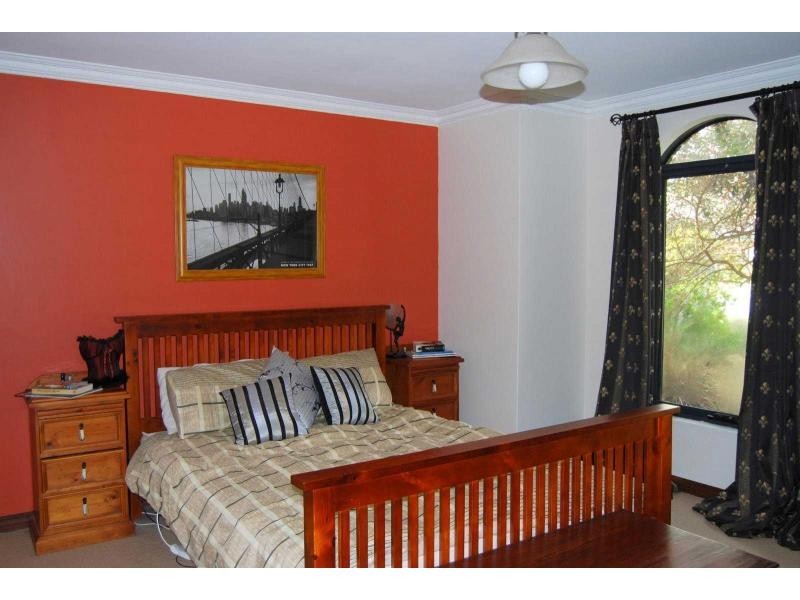 58 KENMURE Avenue, Bayswater WA 6053