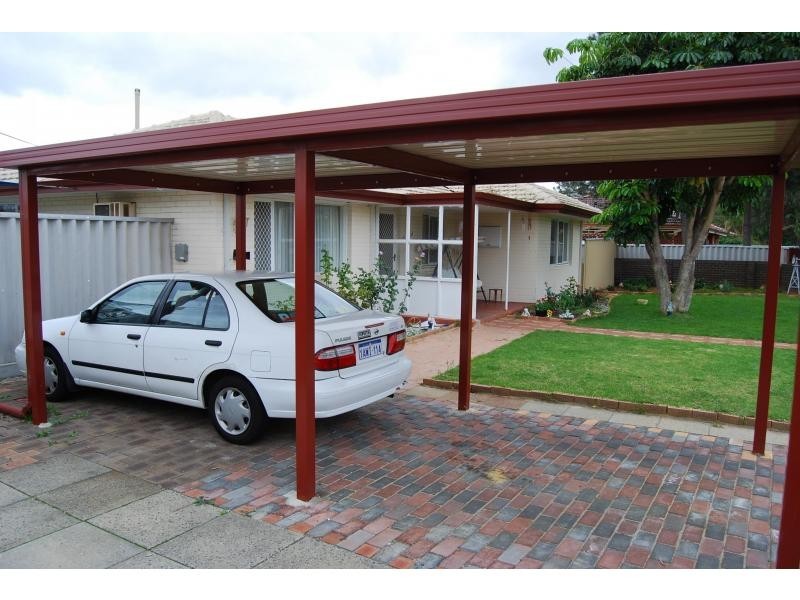 33 Braithwaite Road, Lockridge WA 6054