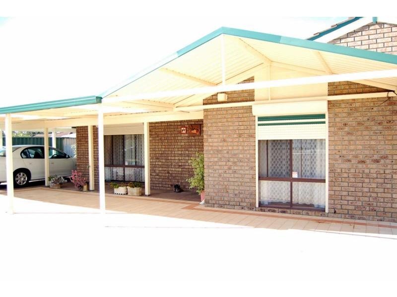 4 Bannerman Court, Marangaroo WA 6064