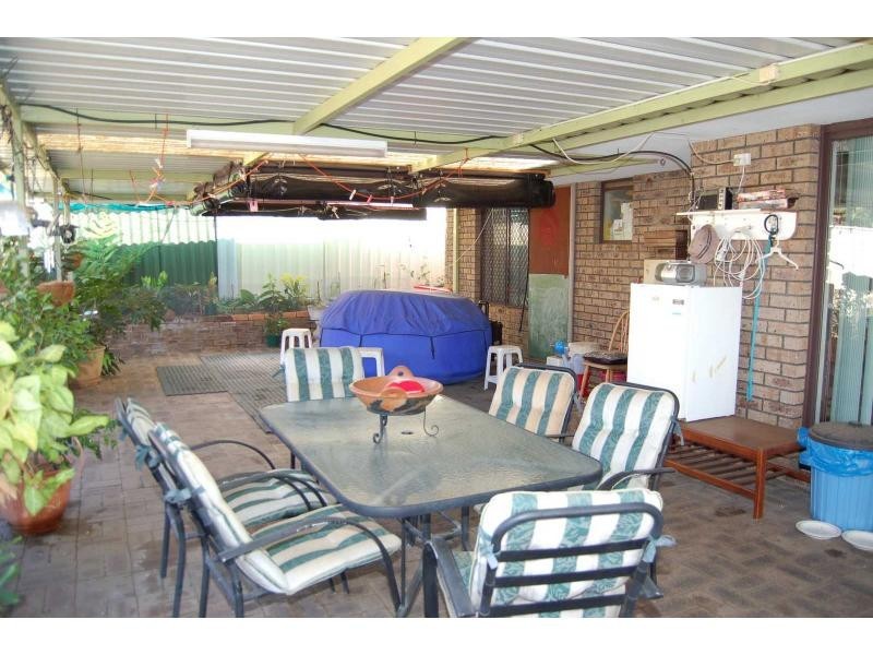 4 Bannerman Court, Marangaroo WA 6064