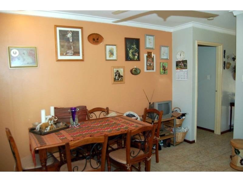 4 Bannerman Court, Marangaroo WA 6064