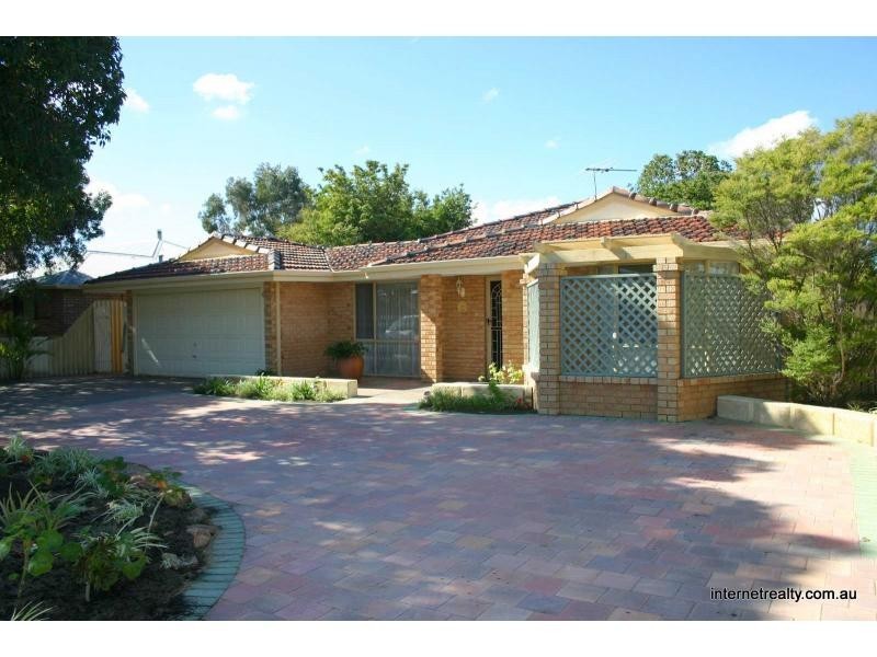 27 Dollis Way, Kingsley WA 6026