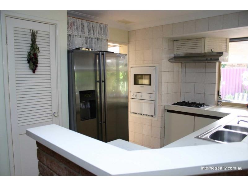 27 Dollis Way, Kingsley WA 6026