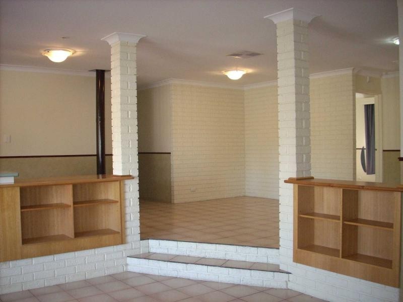 35 Calbourne Way, Kingsley WA 6026