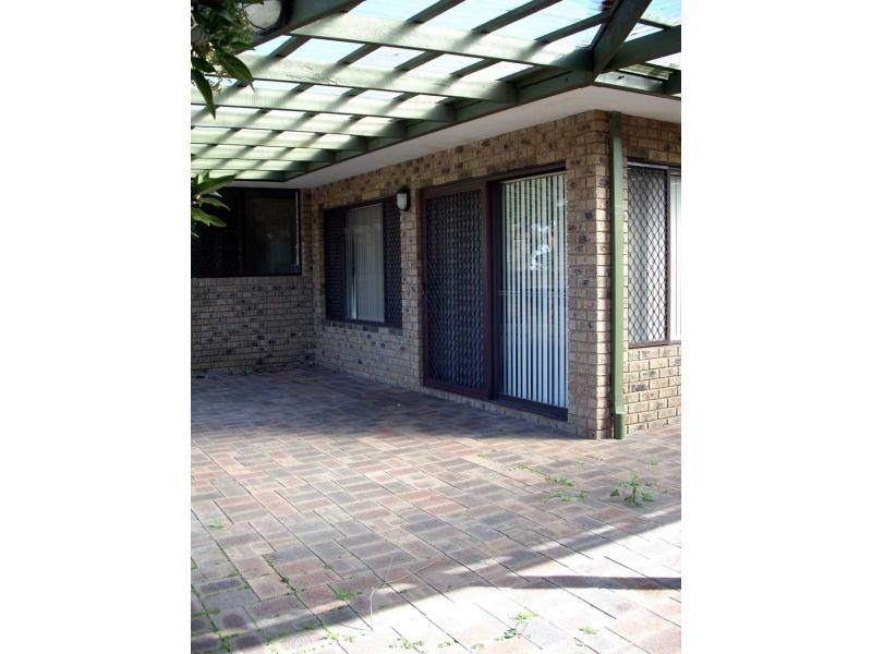 35 Calbourne Way, Kingsley WA 6026