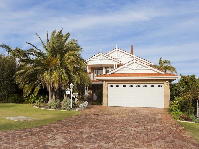 6 Tallis Close, Hillarys WA 6025