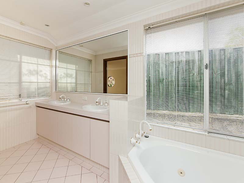 6 Tallis Close, Hillarys WA 6025