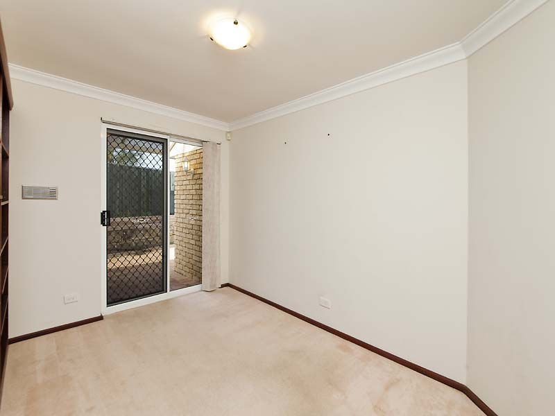 6 Tallis Close, Hillarys WA 6025