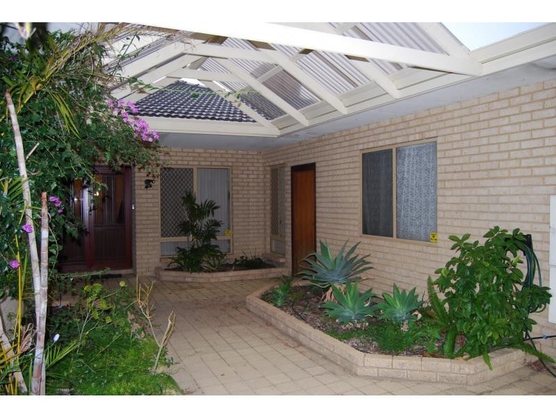94 Blanchard Road, Swan View WA 6056