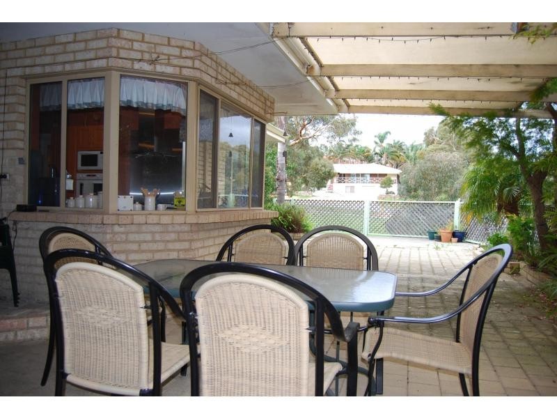 94 Blanchard Road, Swan View WA 6056