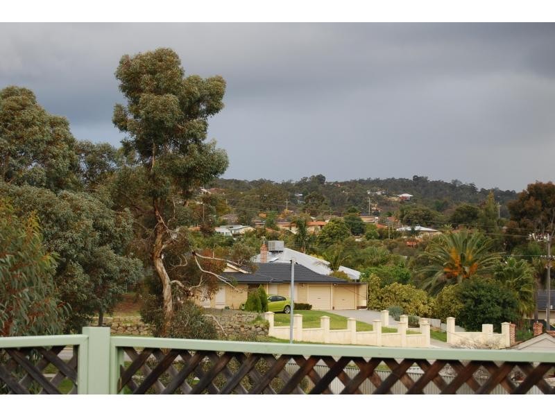 94 Blanchard Road, Swan View WA 6056