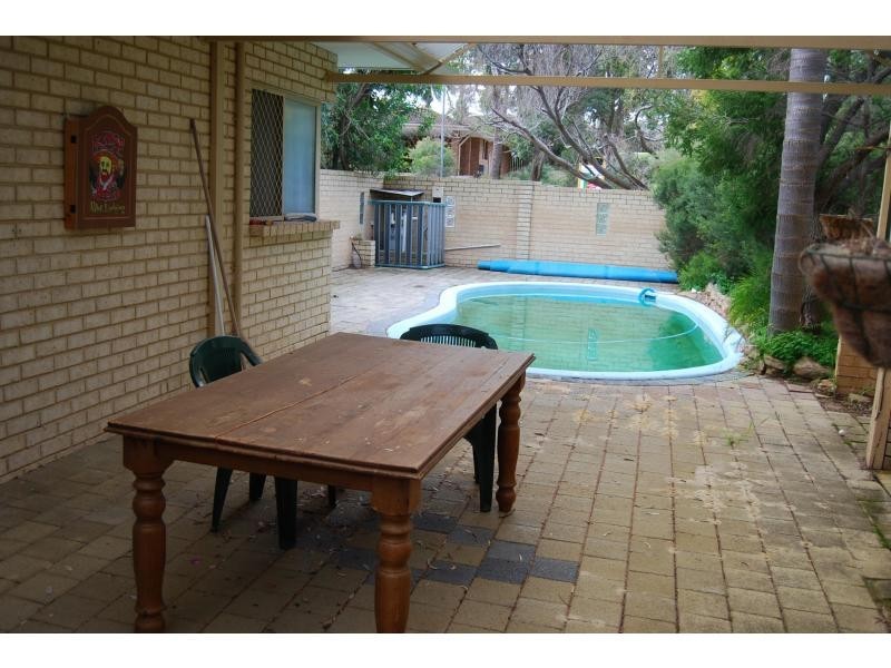 94 Blanchard Road, Swan View WA 6056