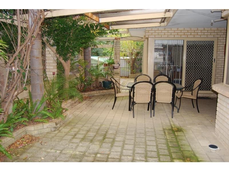 94 Blanchard Road, Swan View WA 6056