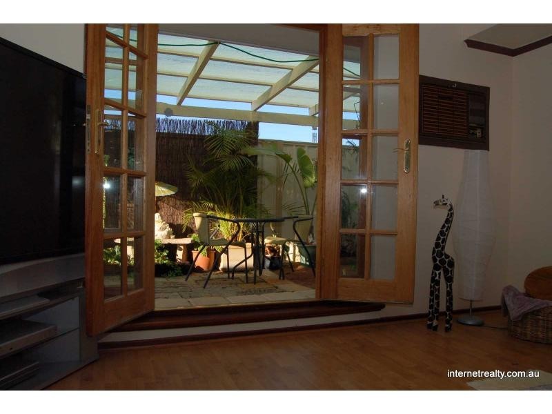 23 Bernley Drive, Viveash WA 6056