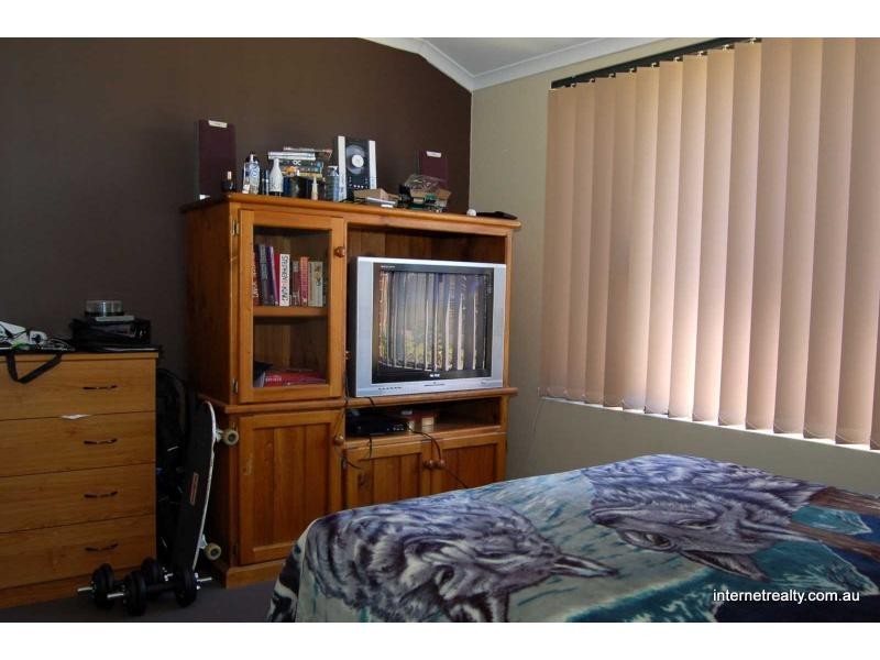 64 Sacramento Parade, Hocking WA 6065