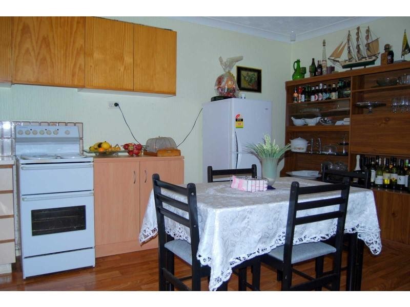 6A Clements Grove, Armadale WA 6112