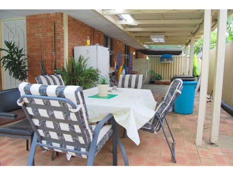 6A Clements Grove, Armadale WA 6112