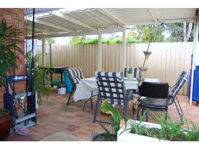 6A Clements Grove, Armadale WA 6112