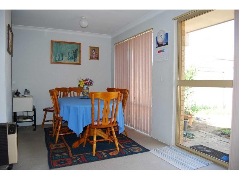 2/96 Simpson Avenue, Rockingham WA 6168